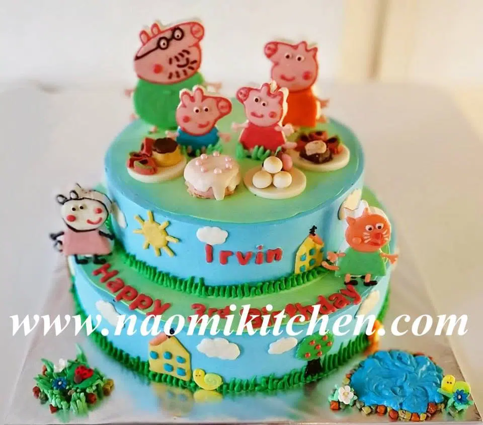 The cake was decorated with buttercream to look just like a scene from the show with Peppa’s family and friends. Naomi Kitchen.Source