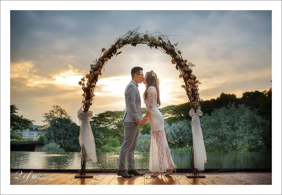 HortPark pre-wedding photoshoot in singapore by 2 Of Us Photography. Source