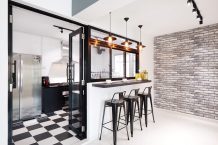 11 Creative Kitchens With Pretty Serving Windows - Recommend.my