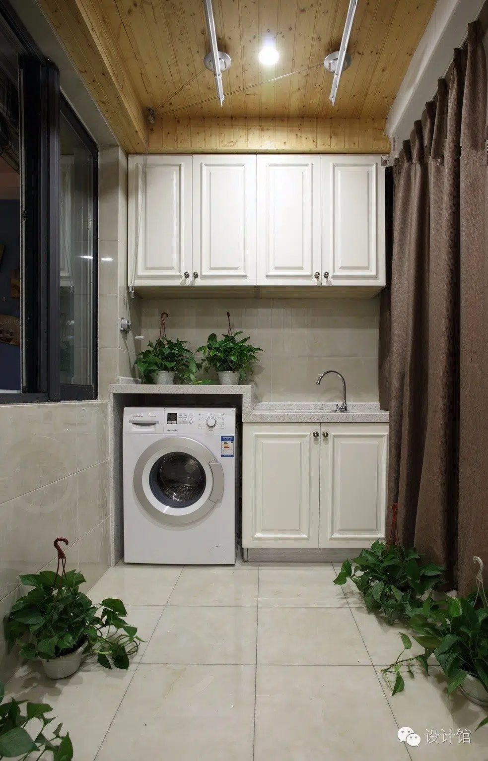 Small laundry yard 