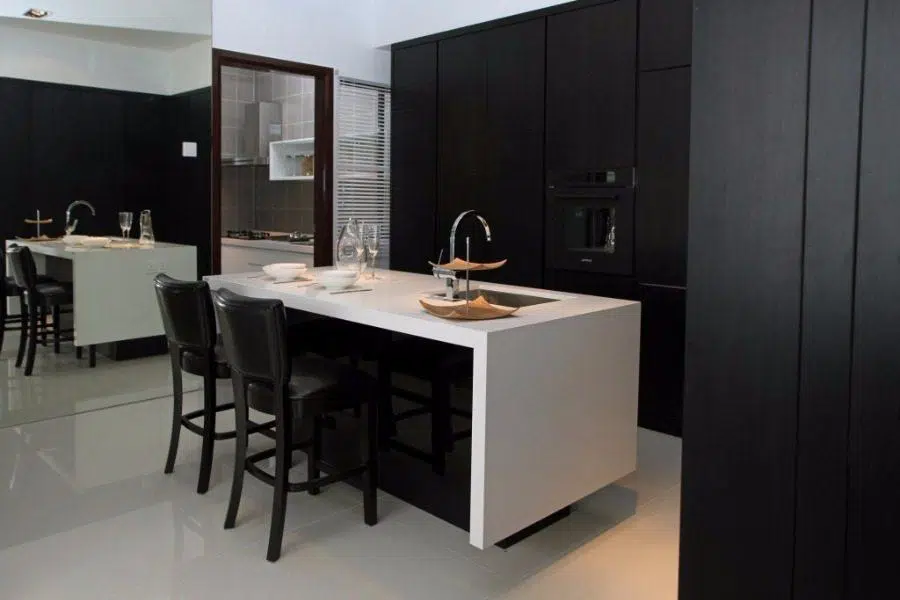 Design dapur kering modern kontemporari gelap