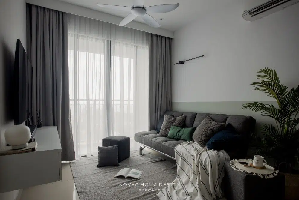 850 sqft Condominium at Iconic Vue, Batu Ferringhi by Novec Holm Design
