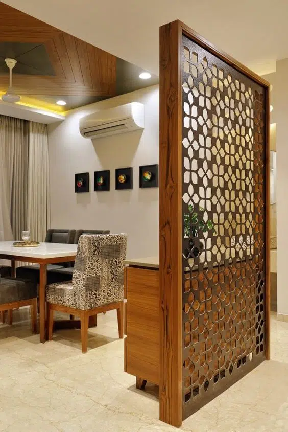 Floor to ceiling traditional floral pattern wooden room partition 