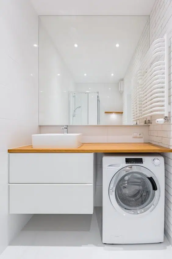 Open space under bathroom sink counter