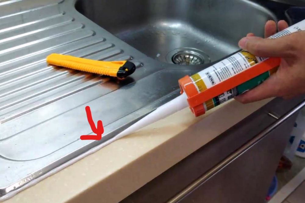 silicone or putty for kitchen sink